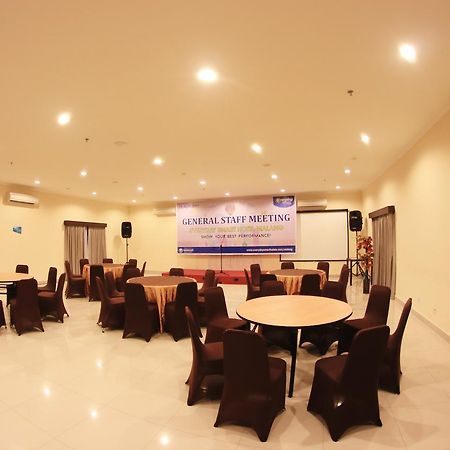 Everyday Smart Hotel - Malang Eksteriør bilde
