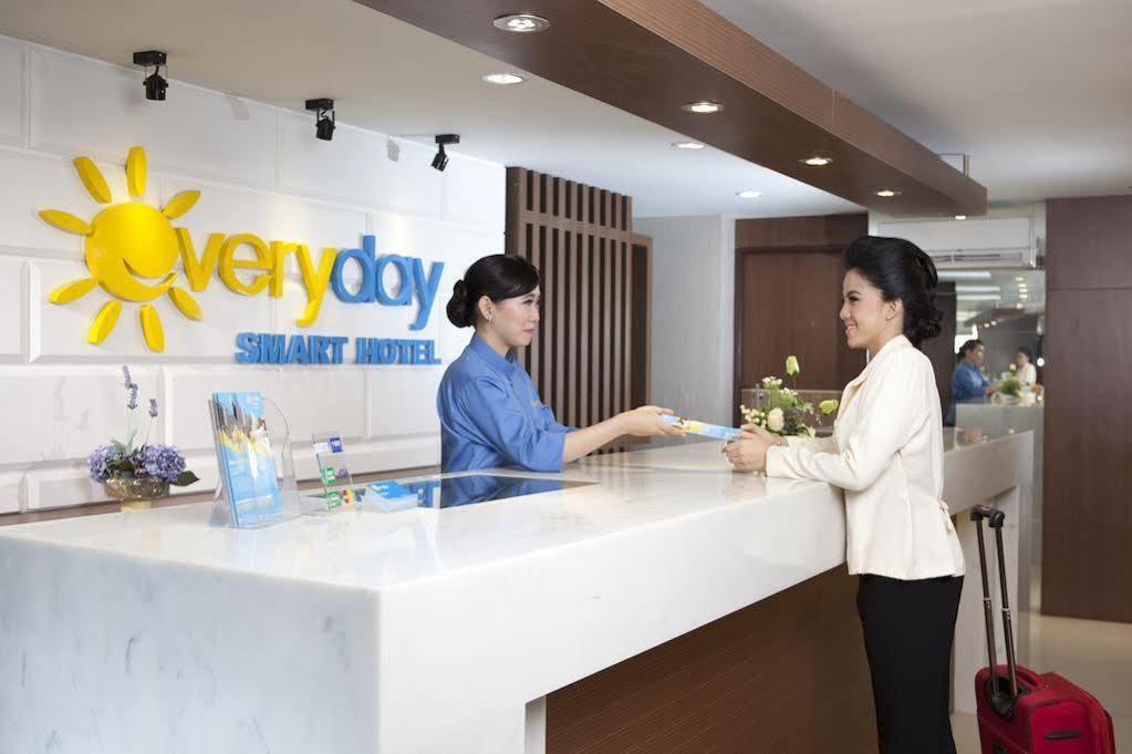Everyday Smart Hotel - Malang Eksteriør bilde